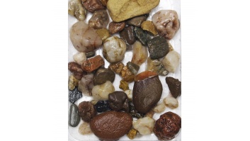 Аквариумный грунт Nr.8, 3кг, разноцветные камни разного размера.